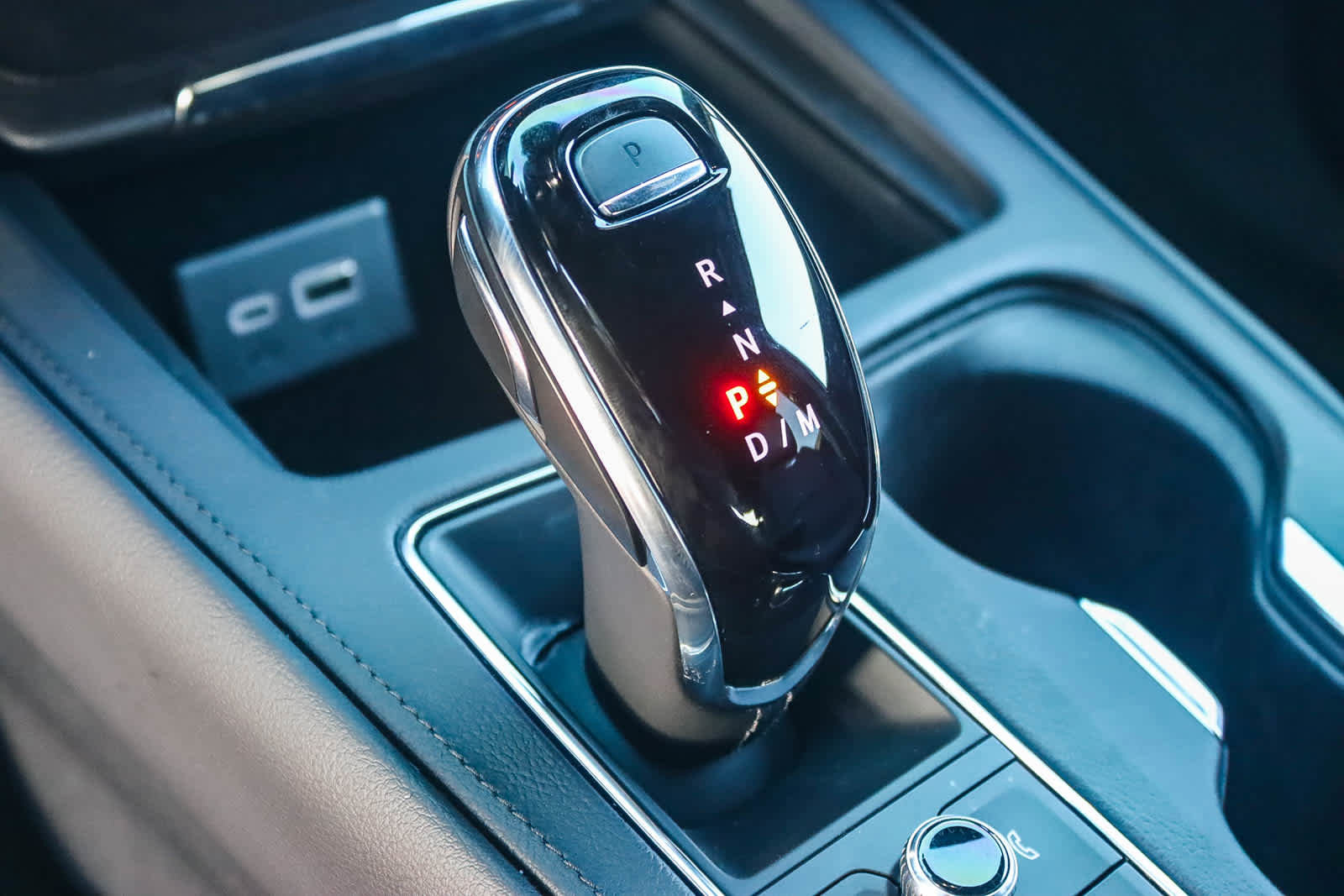 Used 2024 Cadillac XT4 Sport w/ Technology Package image 18