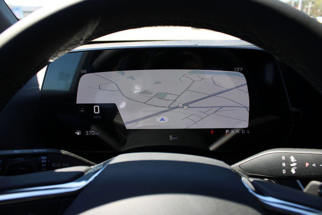 New 2026 Chevrolet Equinox LT w/ Convenience Package II image 16