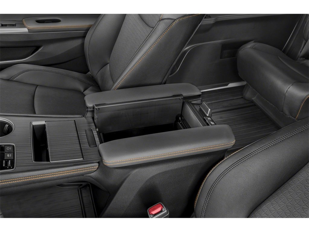 New 2025 Toyota Sienna XLE Woodland Edition image 10