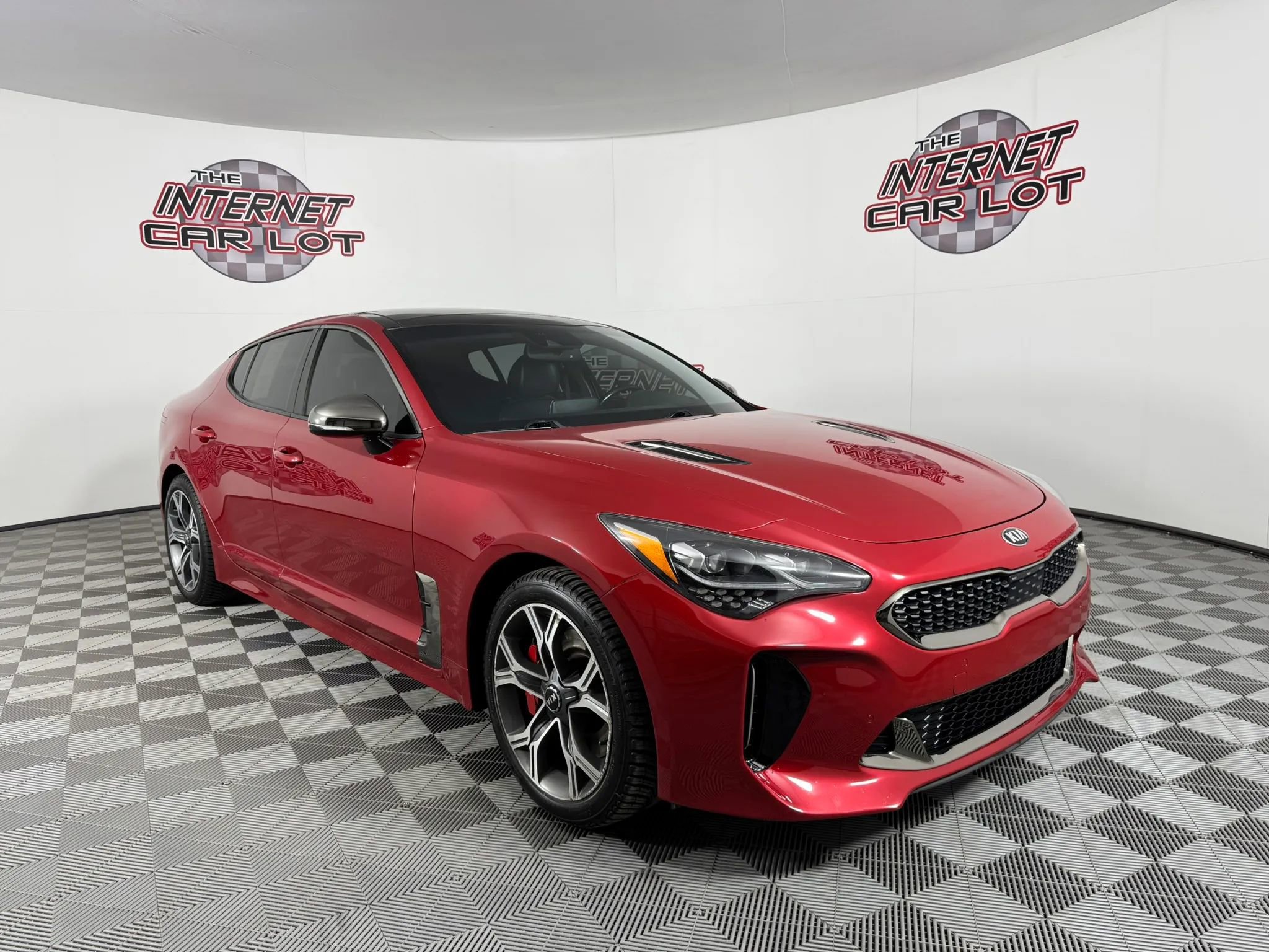 Used 2018 Kia Stinger GT2 AWD/4WD image 9