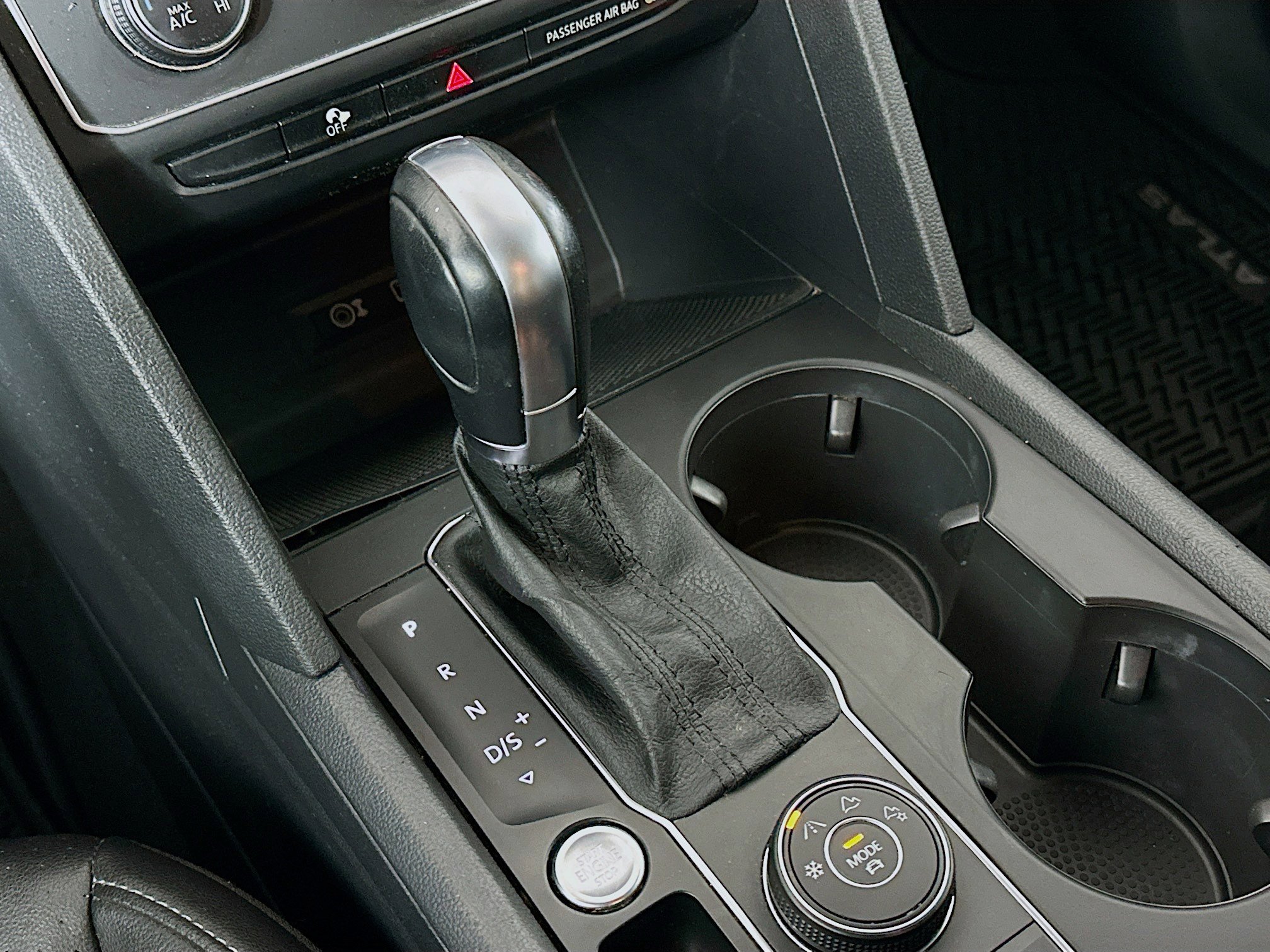 Used 2018 Volkswagen Atlas SE AWD/4WD image 24