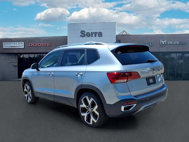 Used 2023 Volkswagen Taos SEL AWD/4WD image 4