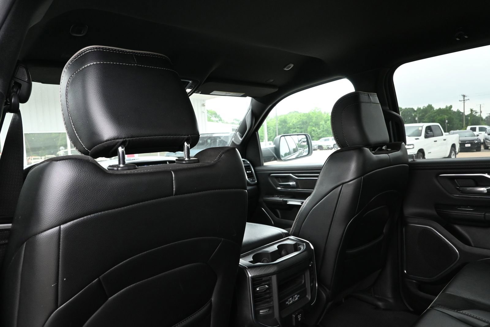Used 2024 RAM 1500 Laramie RWD image 32