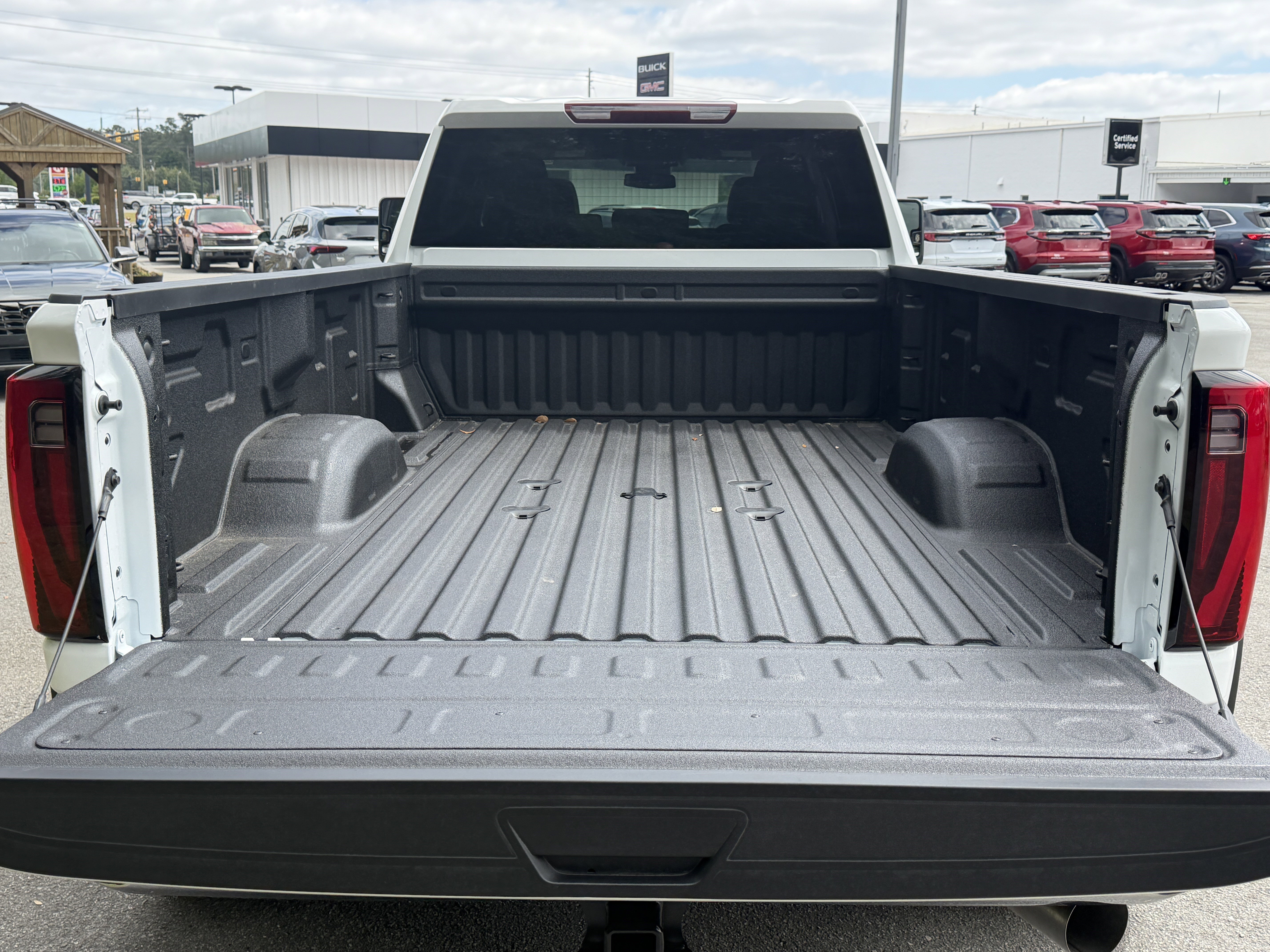New 2026 GMC Sierra 3500 Pro w/ 1SA Pro Safety Plus Package AWD/4WD image 4