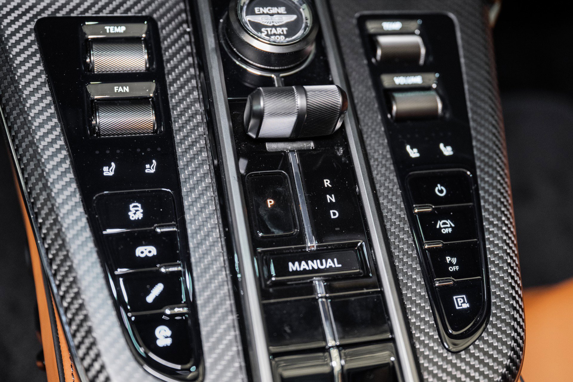 New 2026 Aston Martin V8 Vantage Roadster image 28