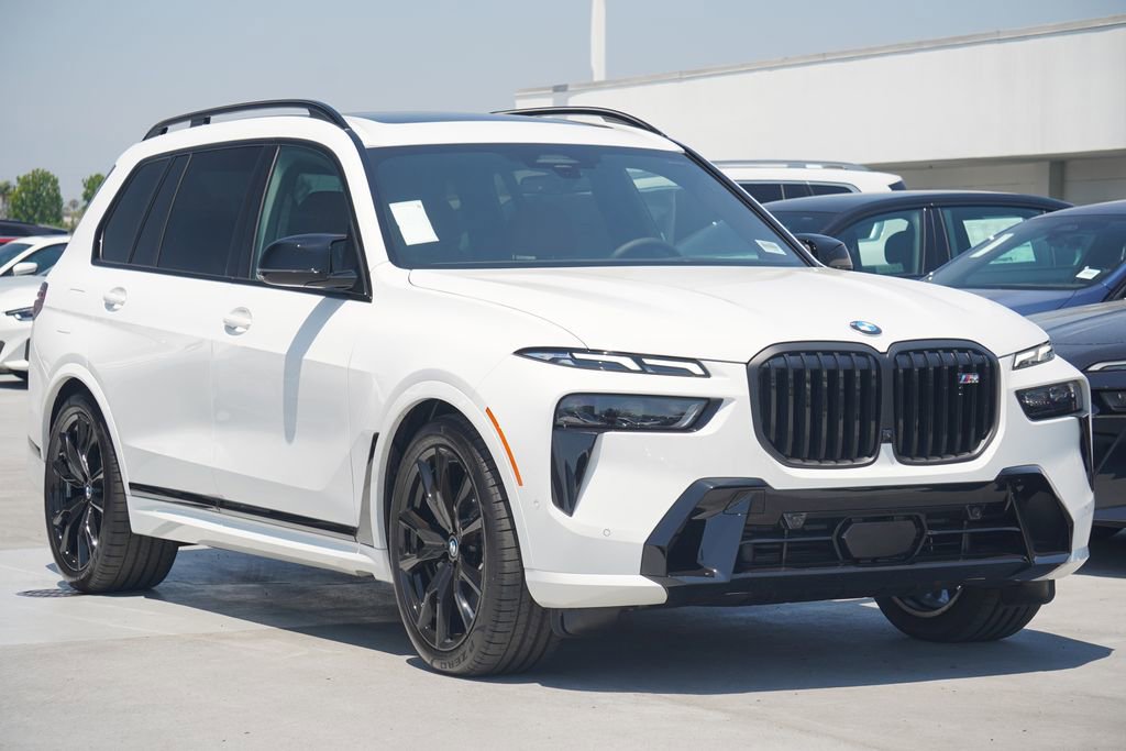 Used 2026 BMW X7 M60i w/ Executive Package AWD/4WD image 3