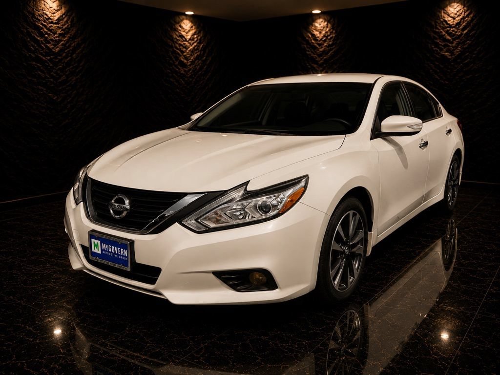 Used 2017 Nissan Altima 2.5 SV w/ Convenience Package