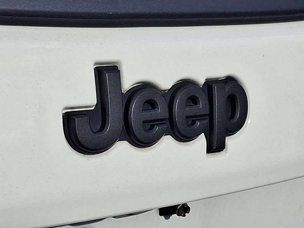 Used 2019 Jeep Compass Trailhawk w/ Cold Weather Group AWD/4WD image 9