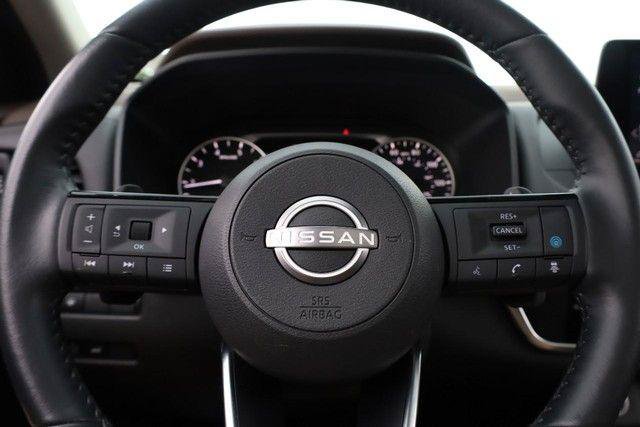 Used 2023 Nissan Rogue SV w/ SV Premium B Package AWD/4WD image 11