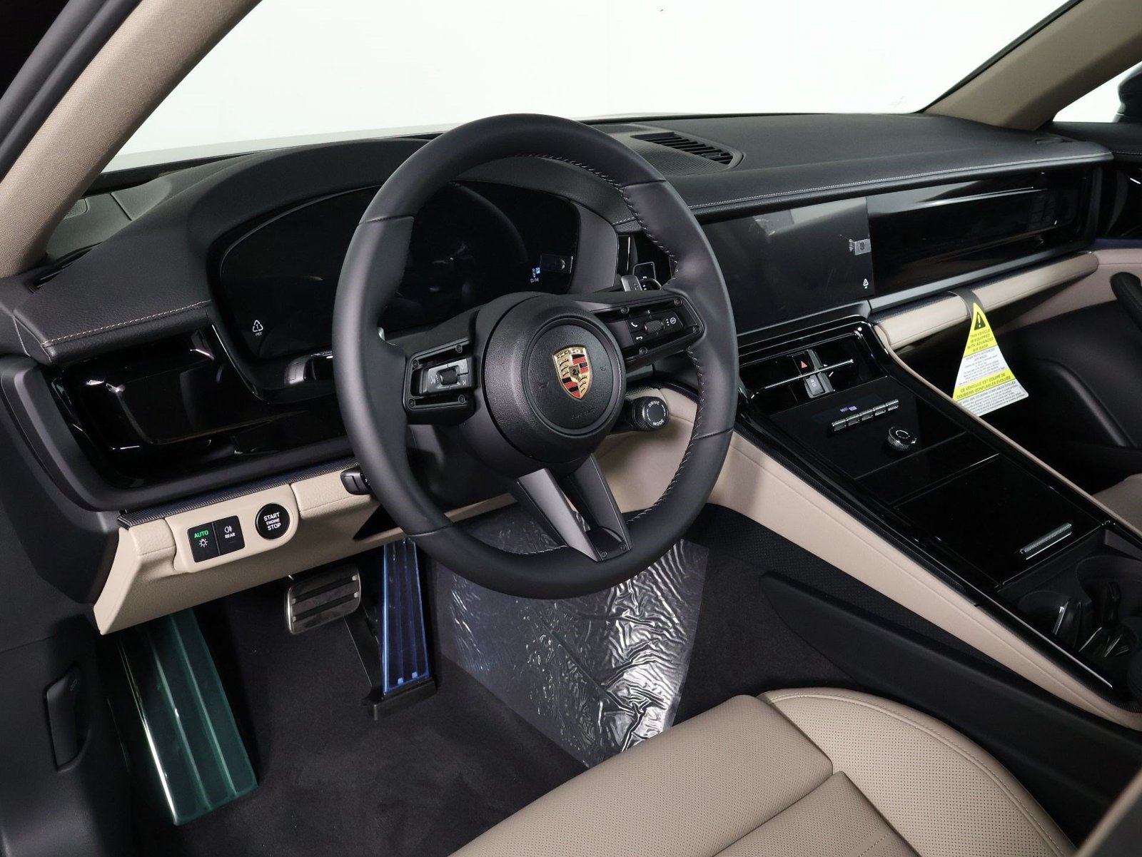 New 2026 Porsche Panamera RWD image 4