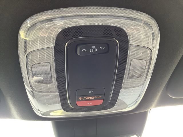 Used 2025 Hyundai Elantra SEL w/ Cargo Package FWD image 35