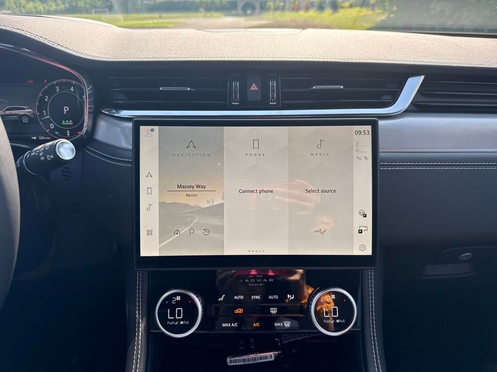 New 2026 Jaguar F-PACE R-Dynamic S image 37