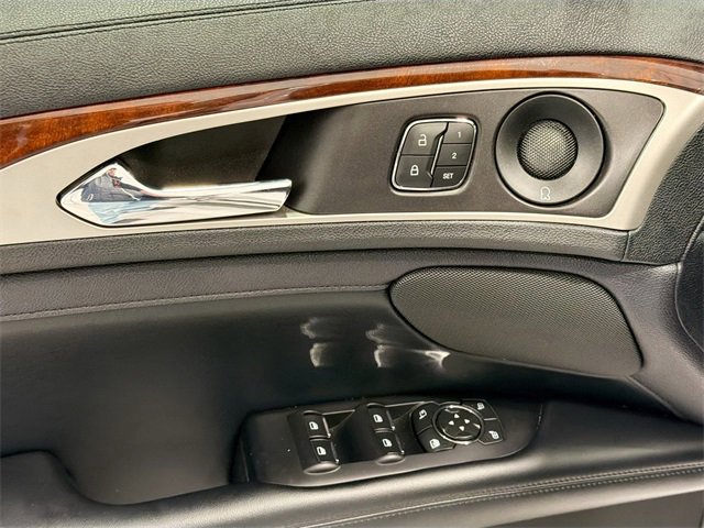 Used 2020 Lincoln MKZ Reserve w/ Monochromatic Package image 16