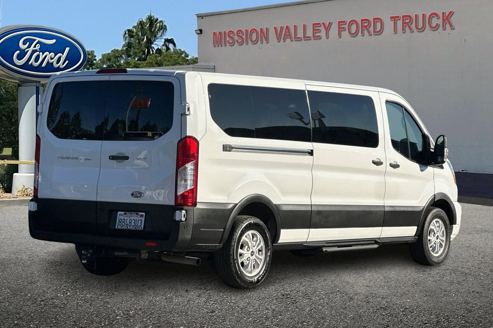 Used 2021 Ford Transit 350 XLT image 4