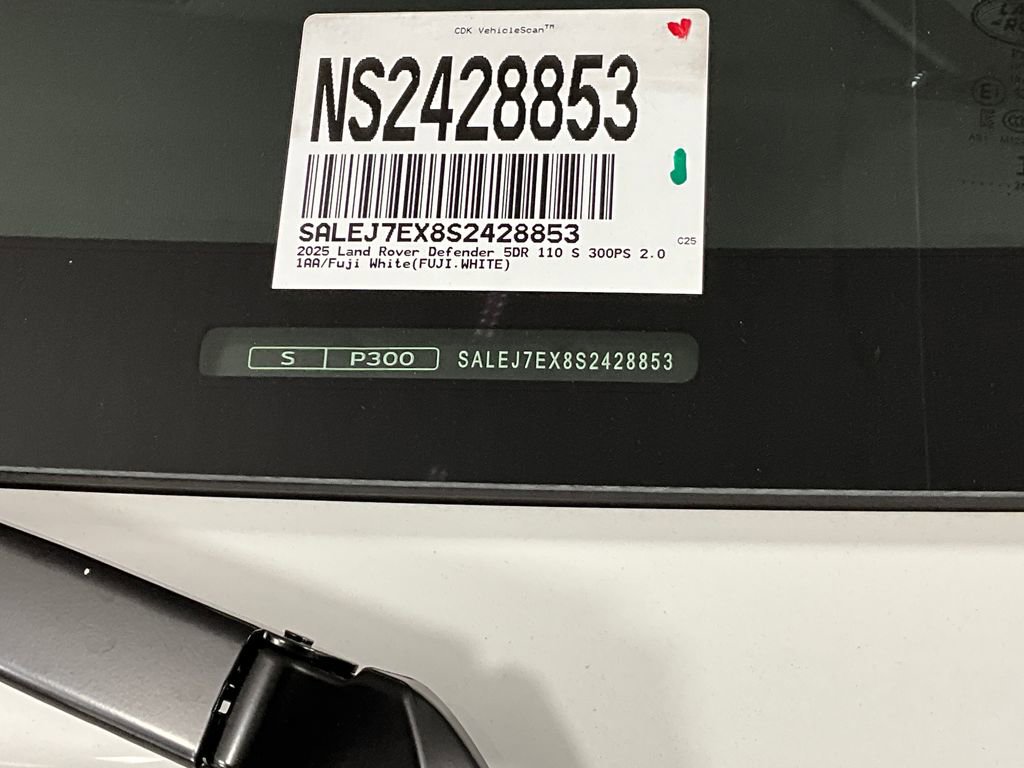 Certified 2025 Land Rover Defender 110 S AWD/4WD image 31