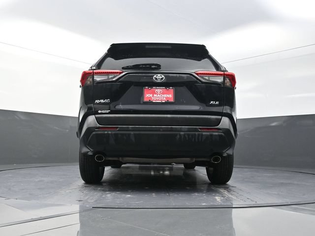 Used 2024 Toyota RAV4 XLE FWD image 35