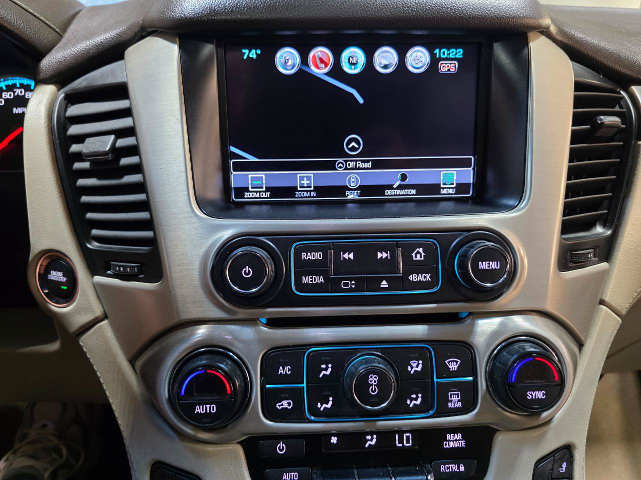 Used 2018 GMC Yukon XL Denali w/ Denali Ultimate Package AWD/4WD image 38