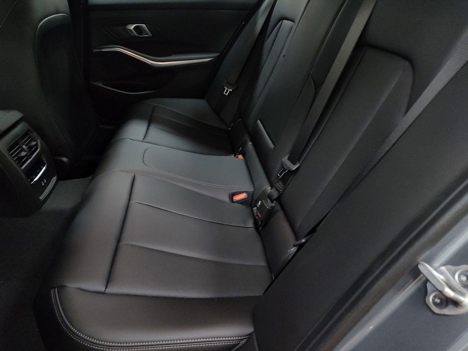 New 2026 BMW 330i xDrive Sedan w/ Convenience Package image 14