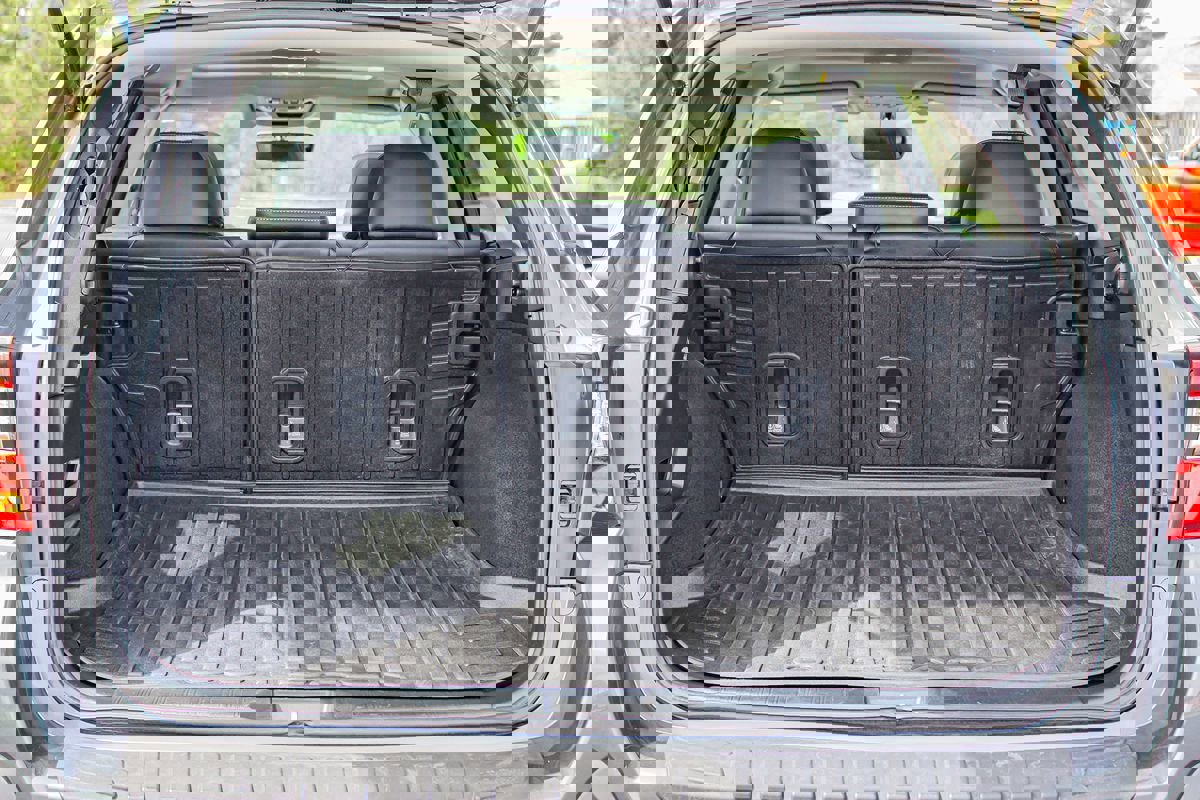 Used 2019 Subaru Outback 2.5i Limited w/ Popular Package #2 image 17