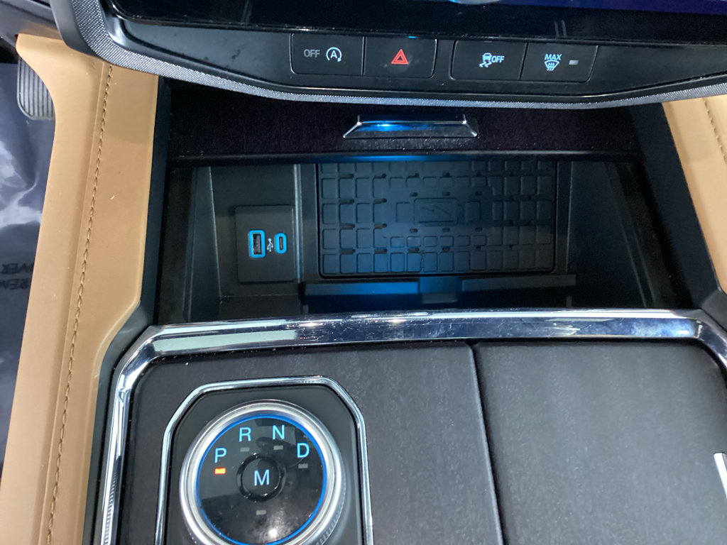 Used 2023 Ford Expedition Max Platinum AWD/4WD image 28