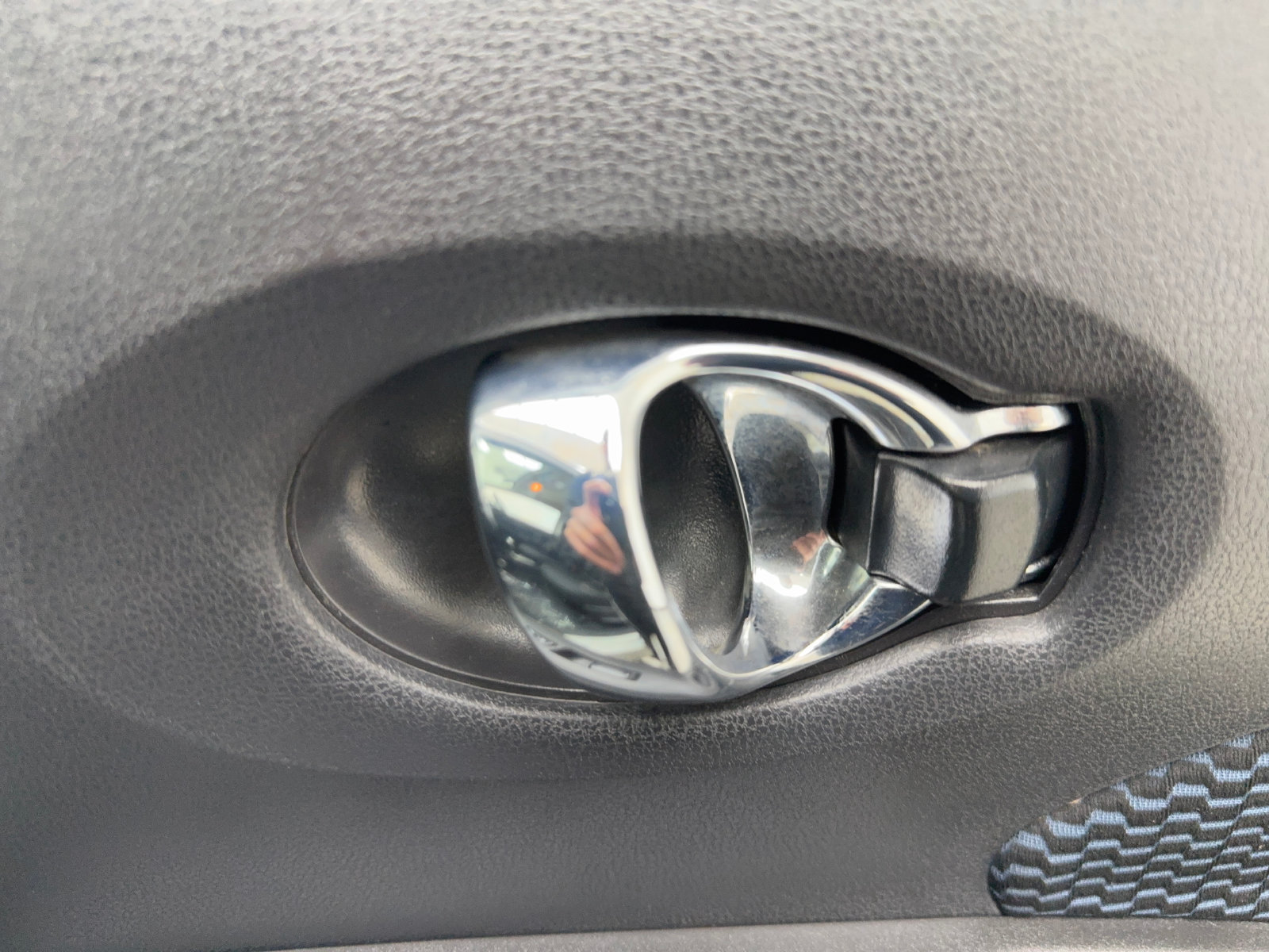 Used 2019 Nissan Versa Note SV FWD image 34