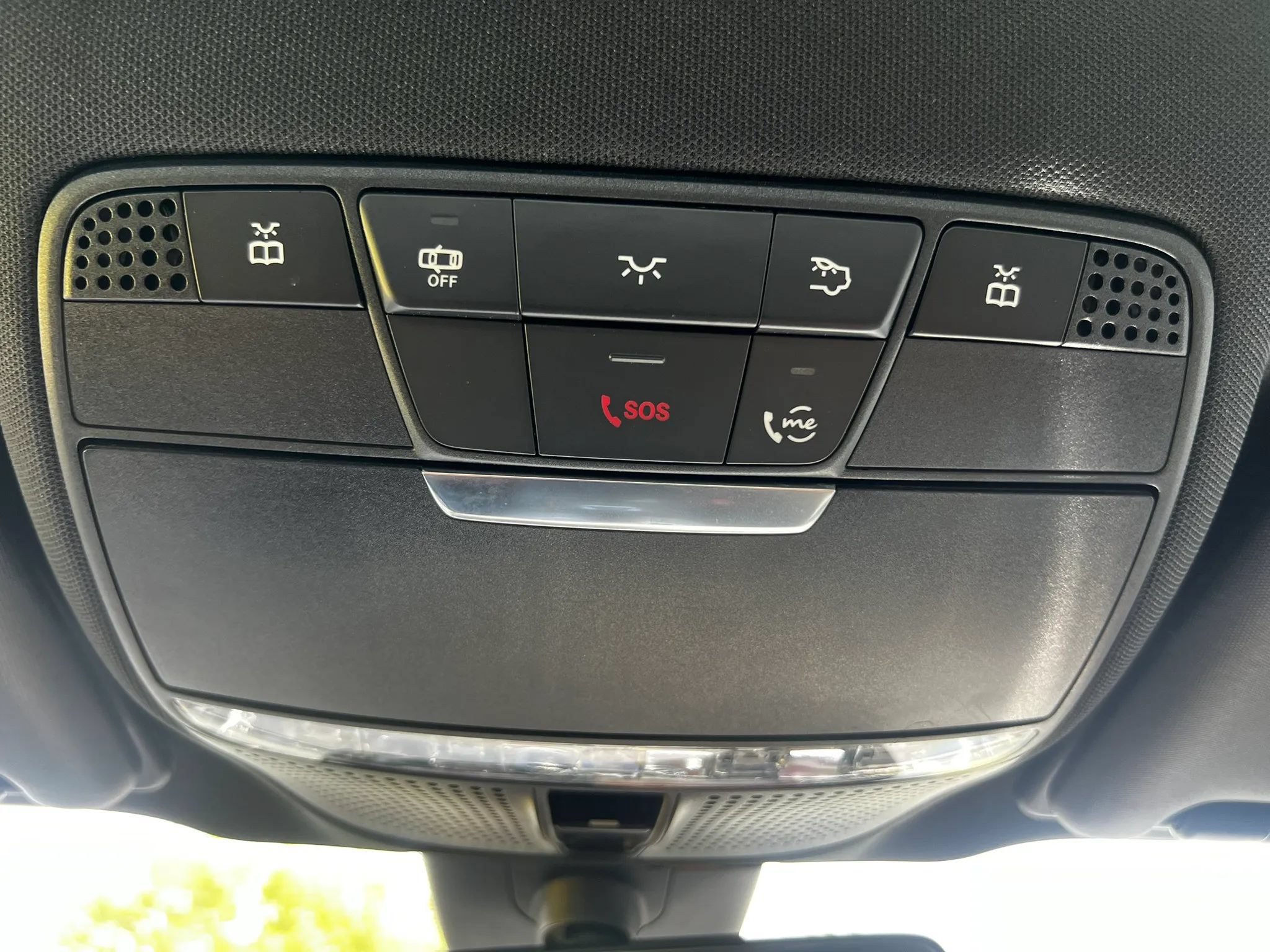 Used 2019 Mercedes-Benz E 450 4MATIC Sedan w/ Premium Package image 44