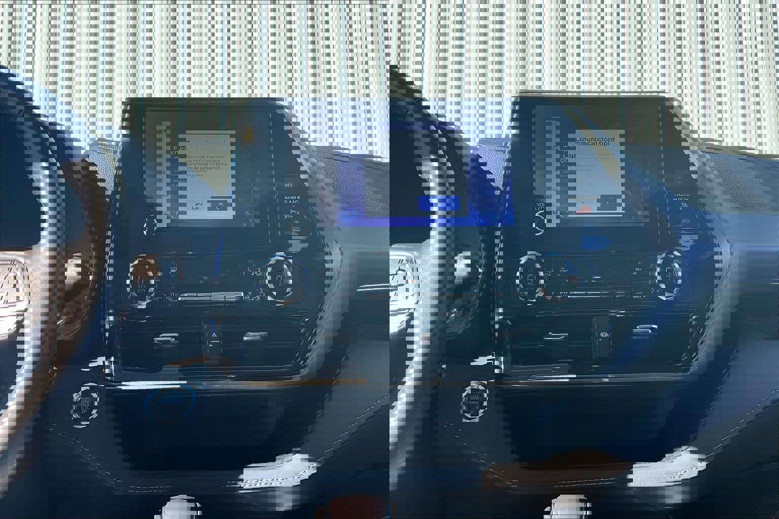 Used 2024 Toyota Highlander LE image 38