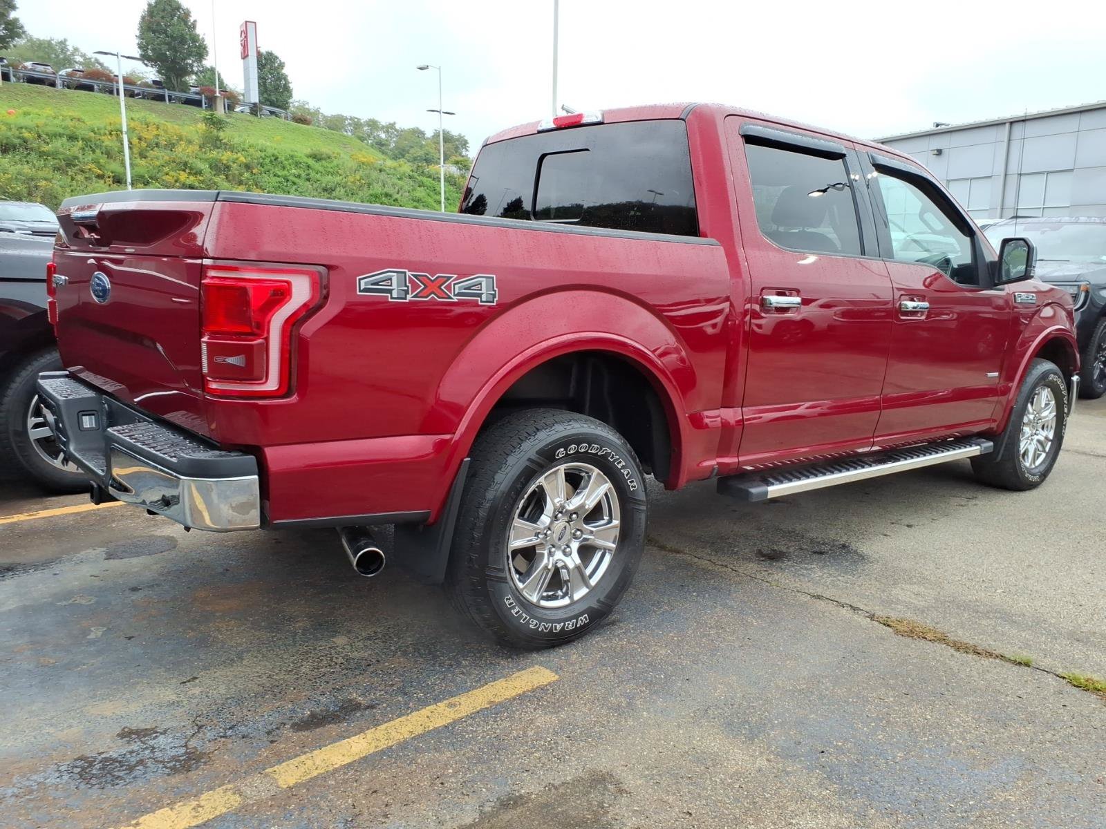 Used 2015 Ford F150 Lariat w/ Equipment Group 502A Luxury AWD/4WD image 5
