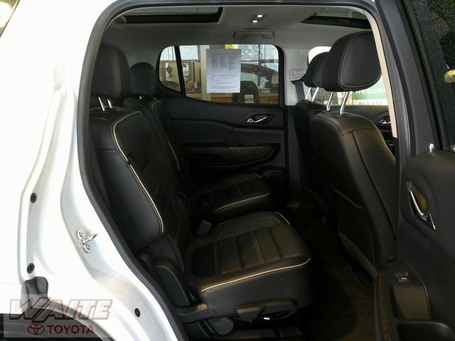 Used 2023 GMC Acadia Denali w/ Denali Ultimate Package image 26