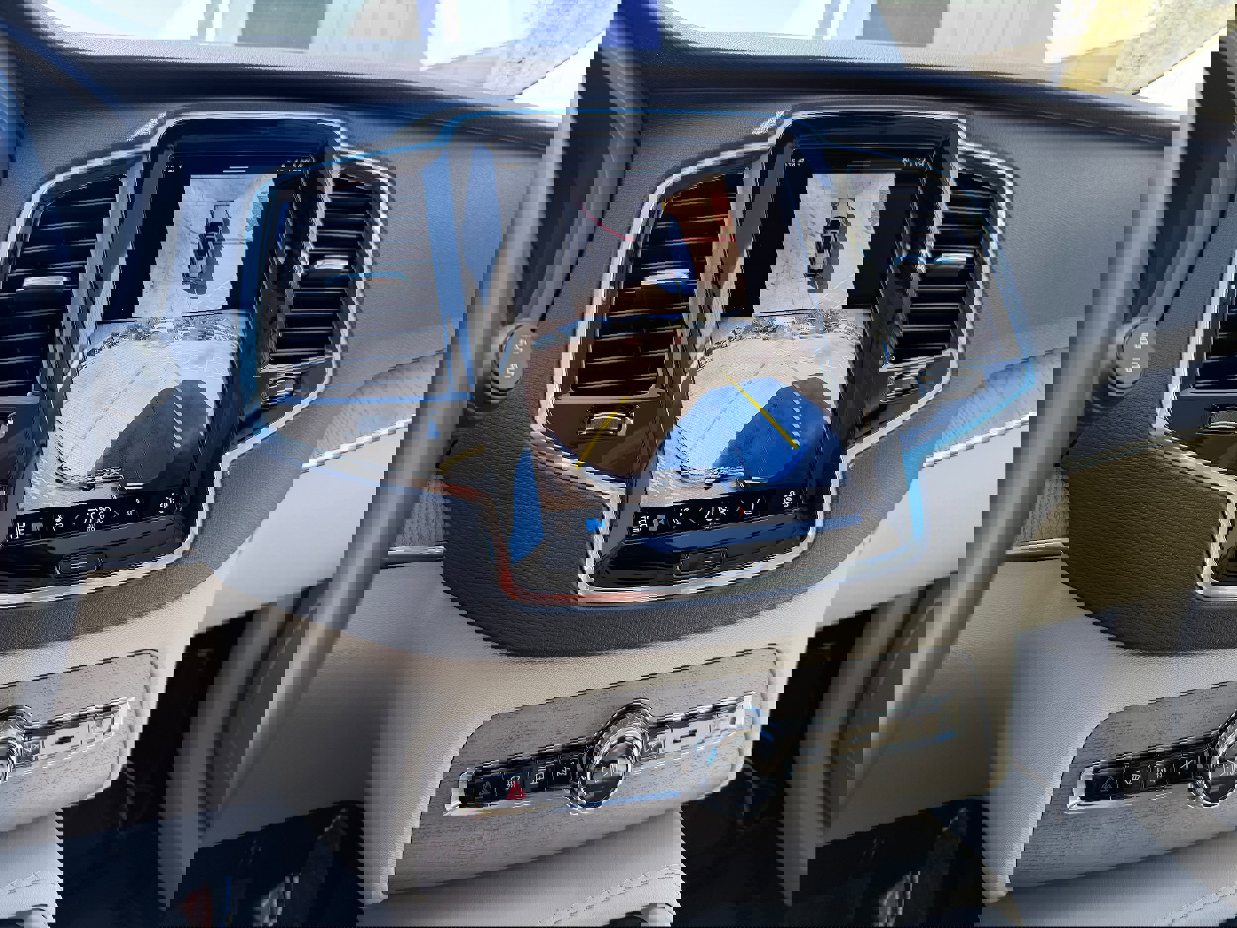 Certified 2024 Volvo XC90 B6 Plus w/ Protection Package Premier image 20