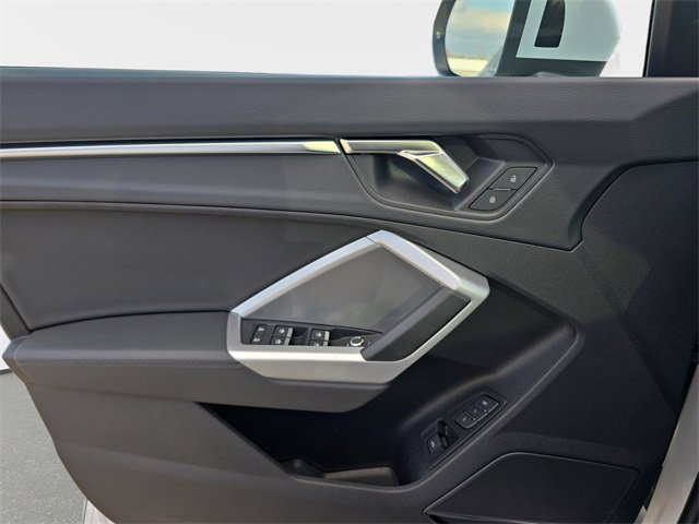 Certified 2024 Audi Q3 2.0T Premium Plus image 28