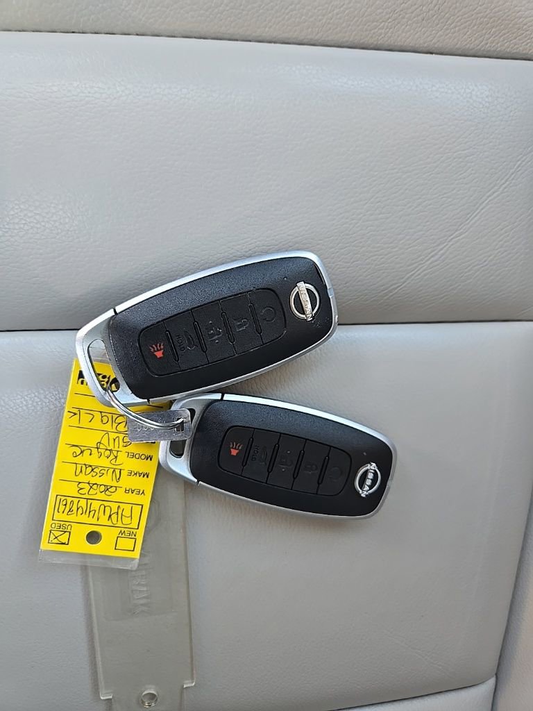 Used 2023 Nissan Rogue SL w/ SL Premium Package image 39