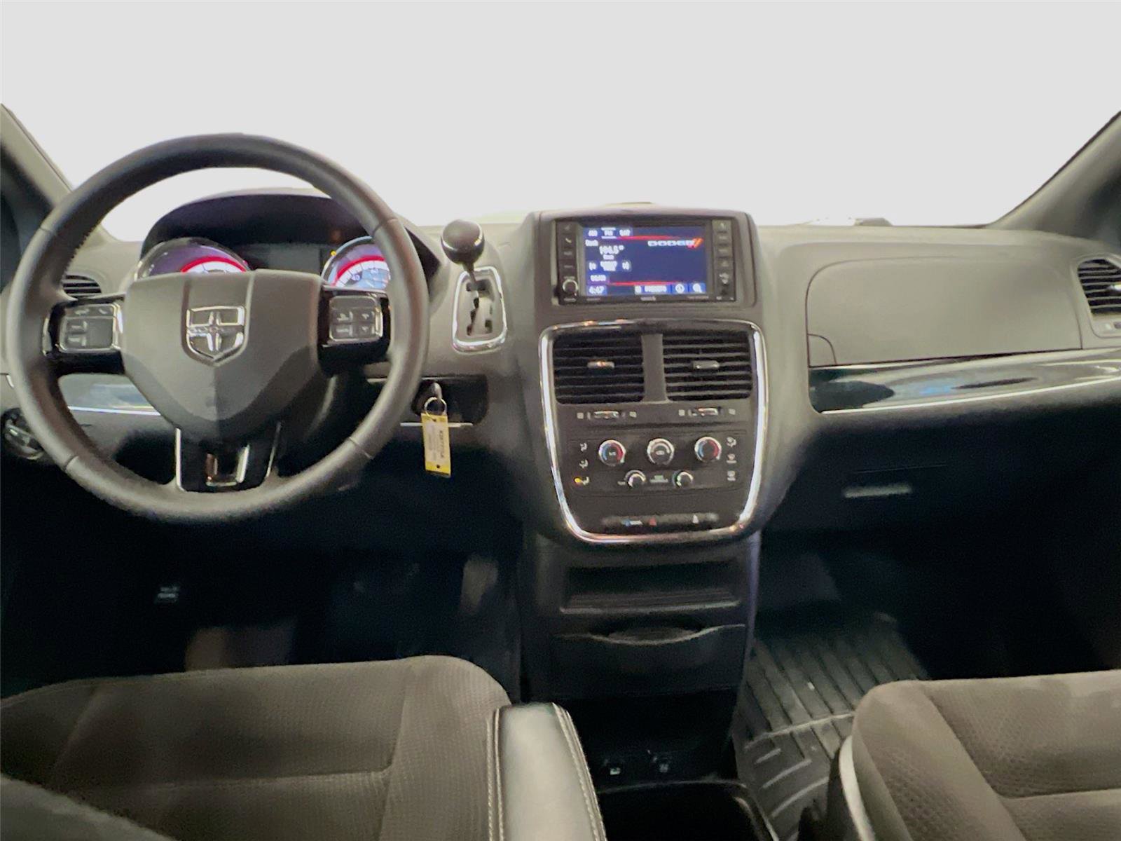 Used 2019 Dodge Grand Caravan SE image 30