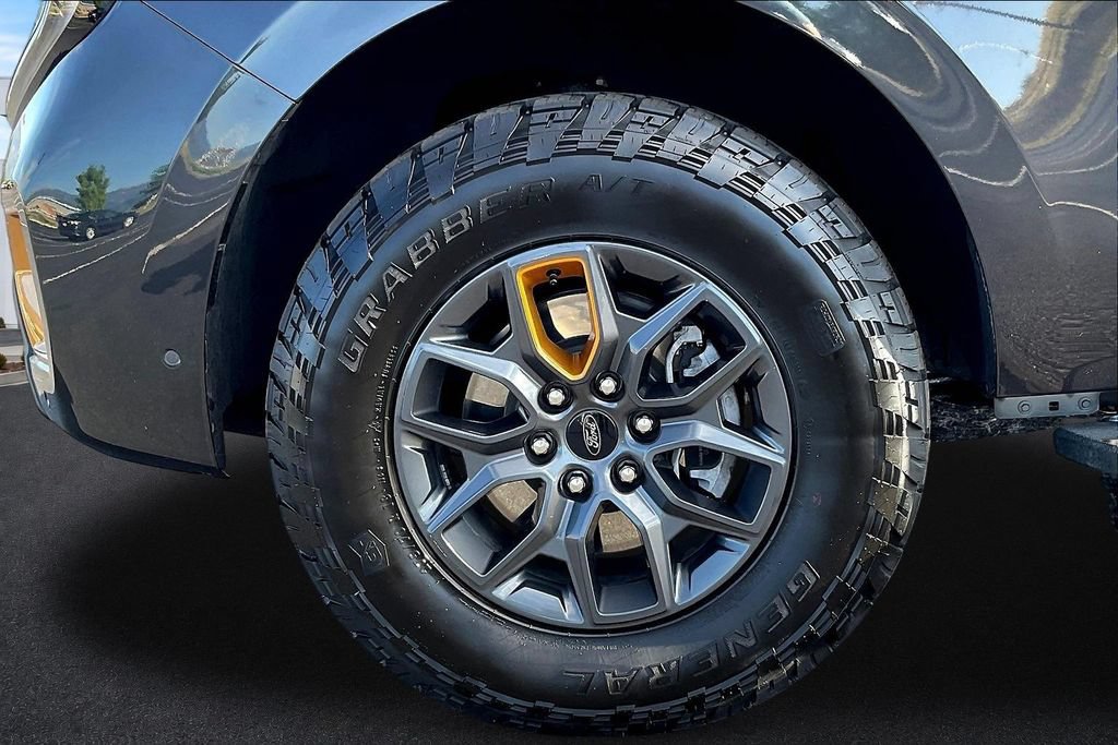 Used 2025 Ford Expedition Tremor AWD/4WD image 35