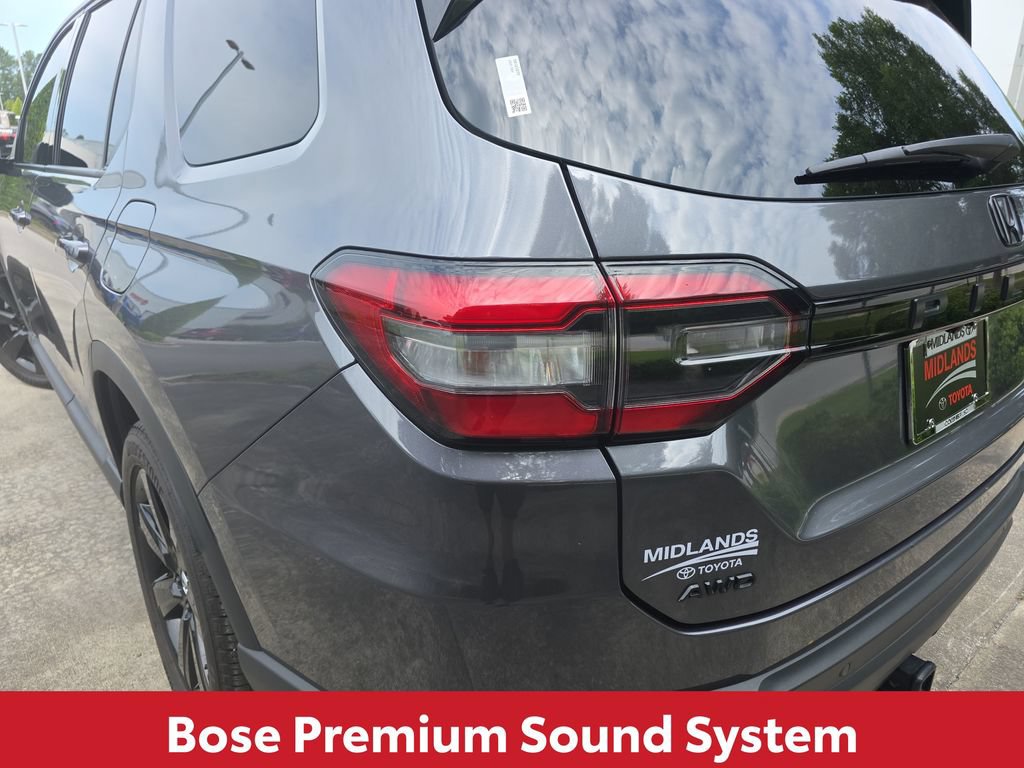 Used 2025 Honda Pilot Black Edition image 8