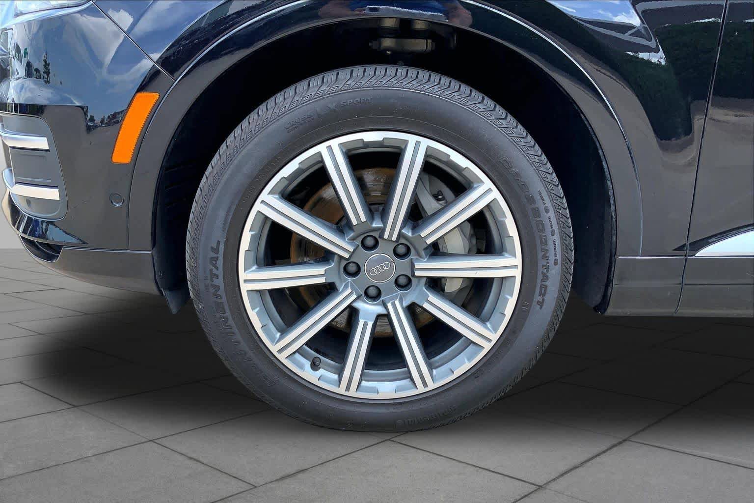 Used 2019 Audi Q7 3.0T Premium Plus w/ Premium Plus Package AWD/4WD image 10
