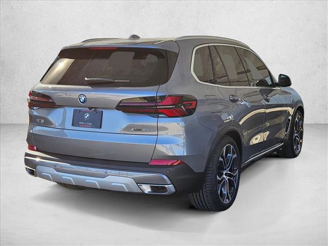 Used 2026 BMW X5 xDrive50e AWD/4WD image 5