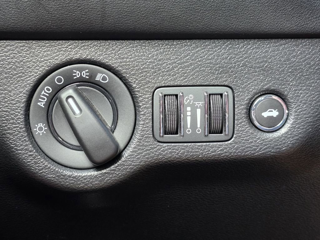 Used 2022 Dodge Challenger SRT Hellcat w/ Plus Package image 38