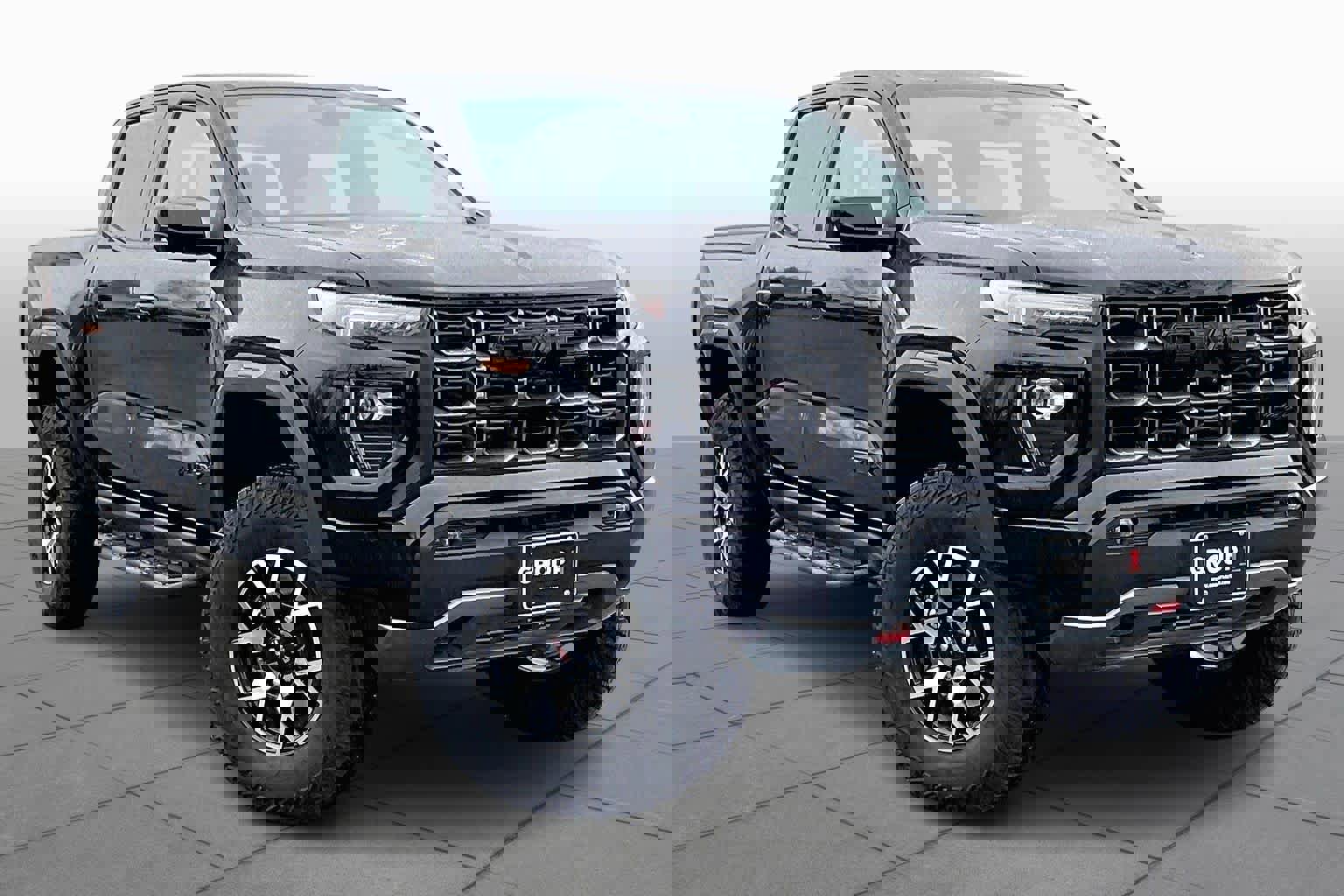 Used 2025 GMC Canyon AT4 w/ AT4X Package image 2