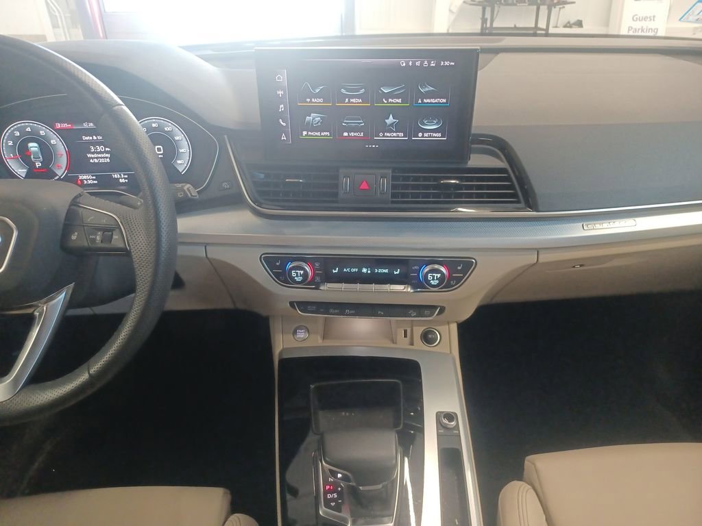 Used 2024 Audi Q5 2.0T Premium Plus image 17