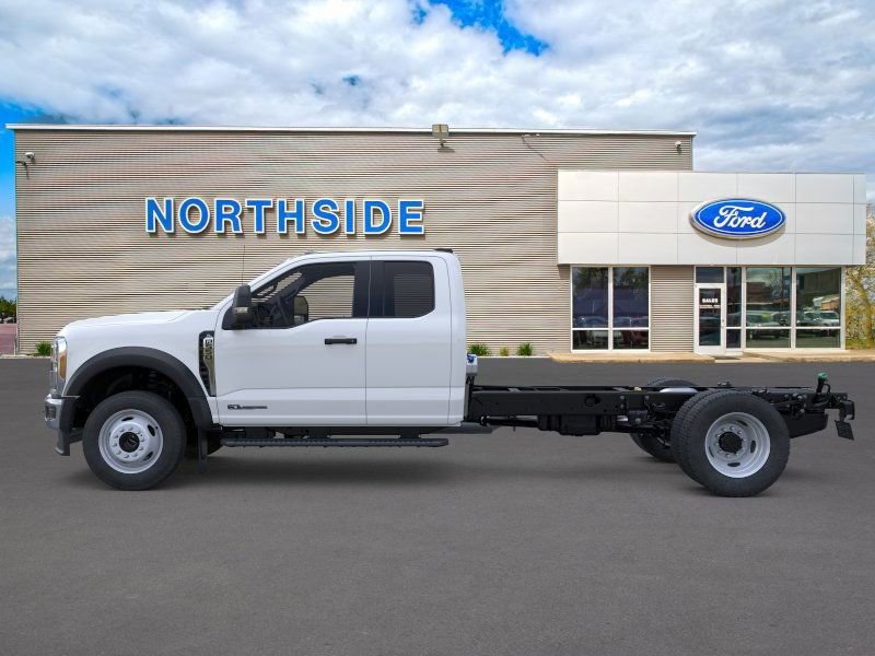 New 2026 Ford F550 4x4 Supercab Super Duty image 4
