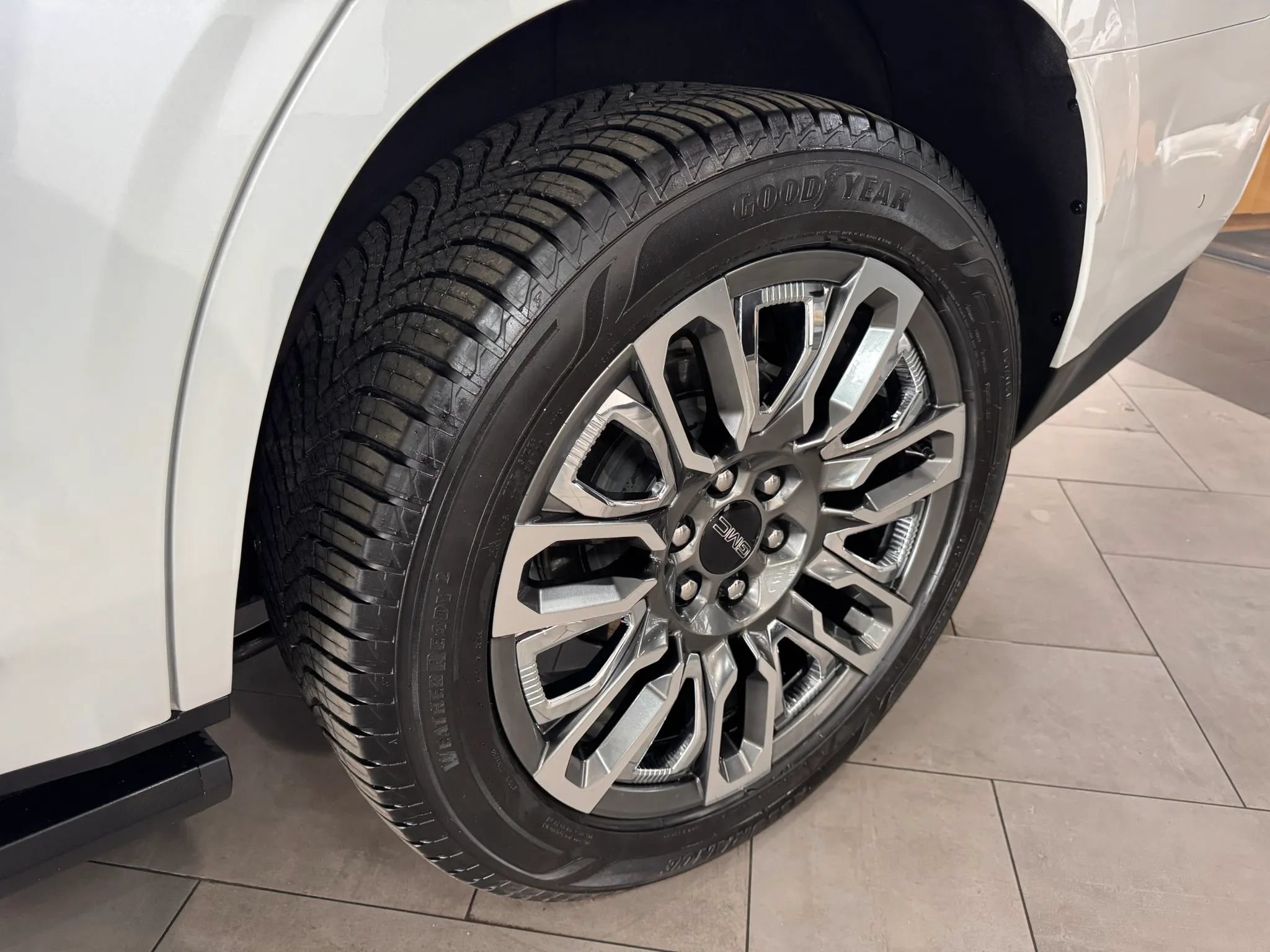 Used 2023 GMC Yukon Denali Ultimate AWD/4WD image 57