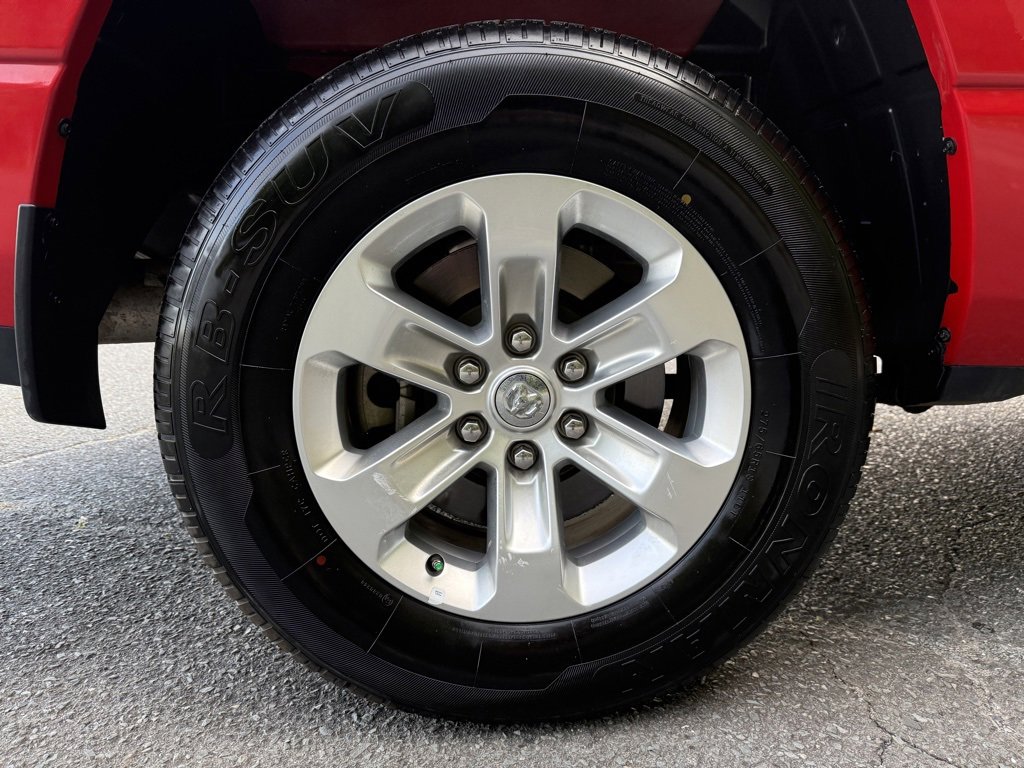 Used 2024 RAM 1500 Laramie image 13