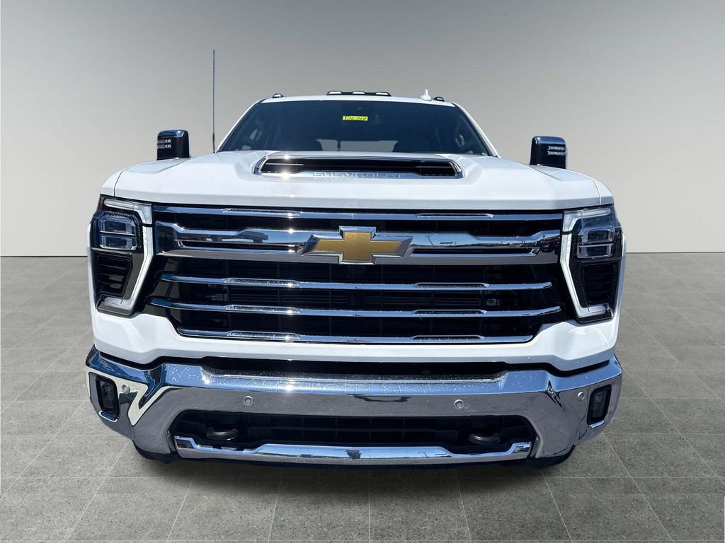 New 2026 Chevrolet Silverado 2500 LTZ w/ LTZ Convenience Package AWD/4WD image 8