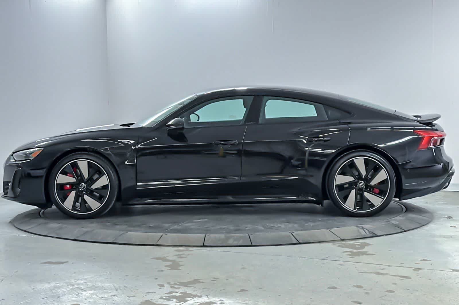 Used 2025 Audi S e-tron GT Premium Plus w/ 21" Wheel Package AWD/4WD image 5