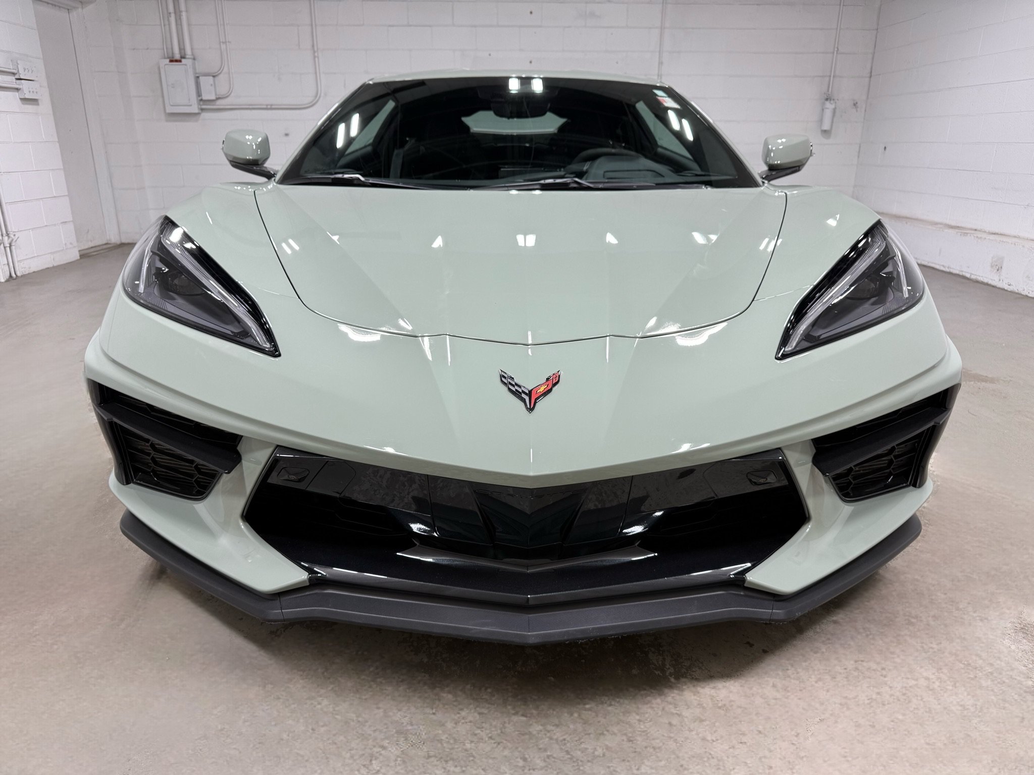 Used 2024 Chevrolet Corvette Stingray Premium Cpe w/ Z51 Performance Package RWD image 2