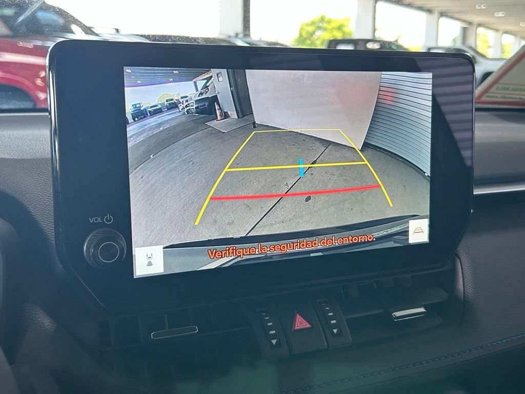 Used 2025 Toyota RAV4 XSE AWD/4WD image 22