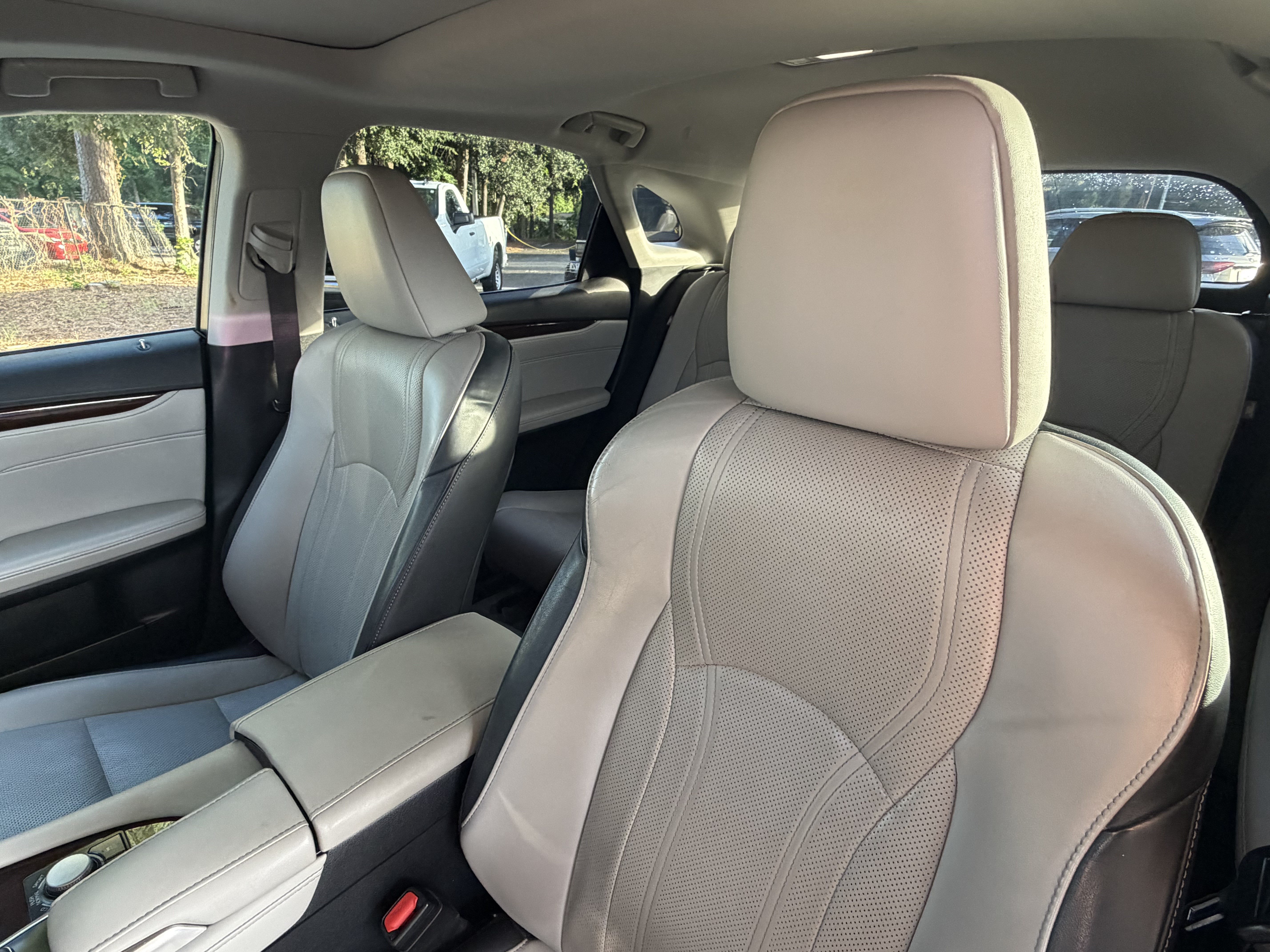 Used 2017 Lexus RX 350 AWD w/ Premium Package image 18