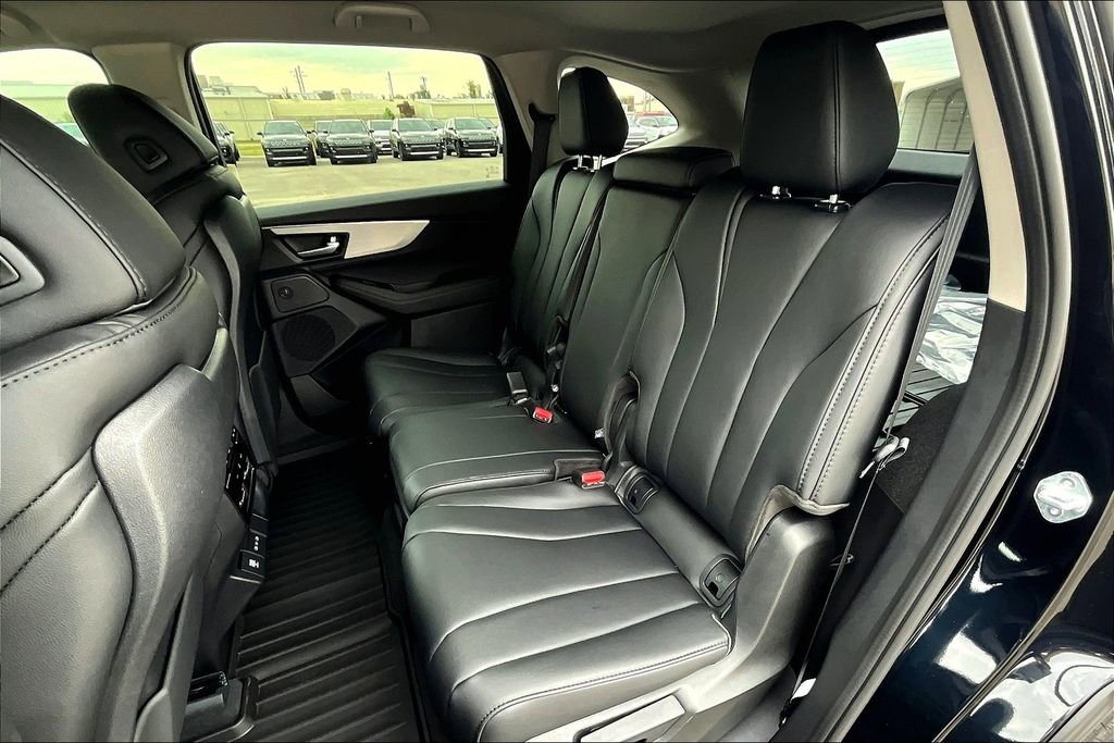 Used 2025 Acura MDX SH-AWD image 14
