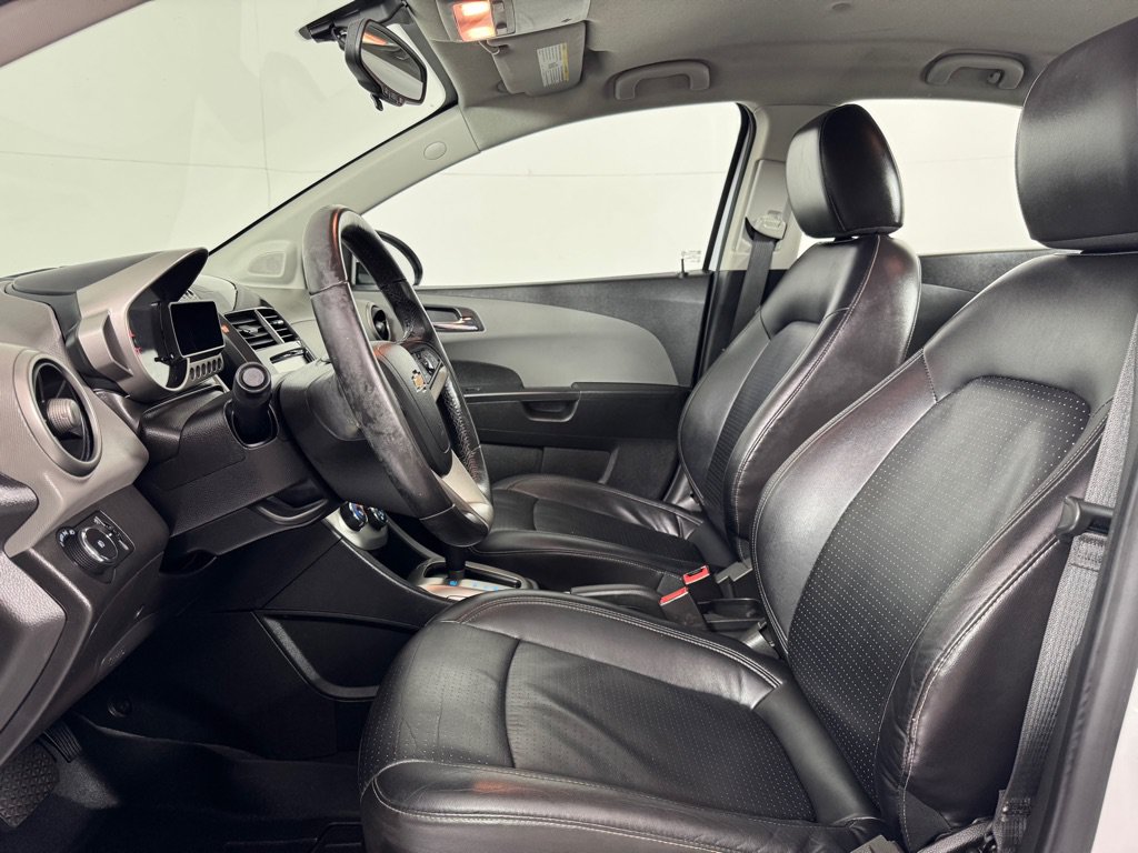 Used 2015 Chevrolet Sonic LTZ FWD image 9